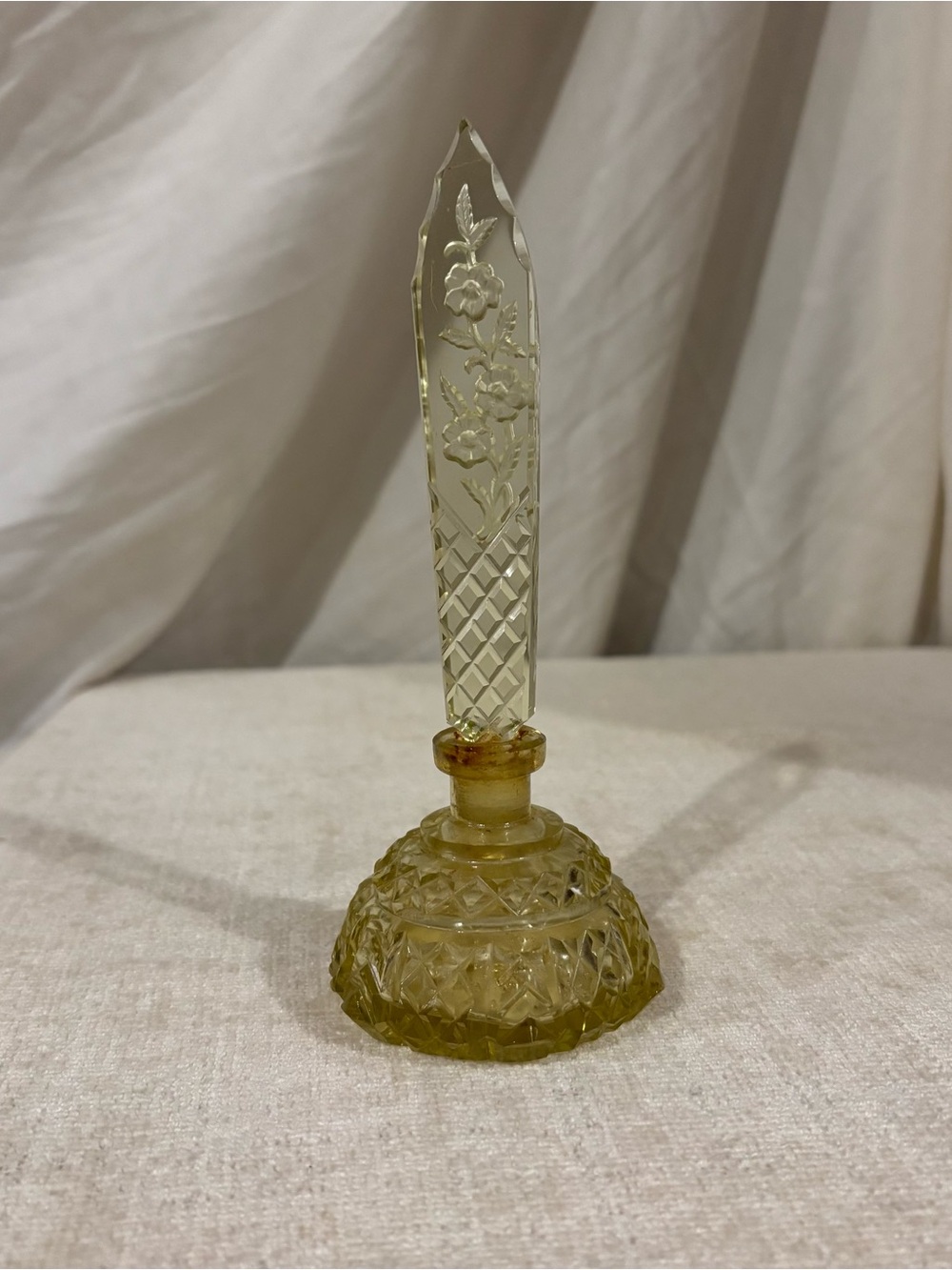 Vintage Art Deco Glass Perfume Bottle with Stopper